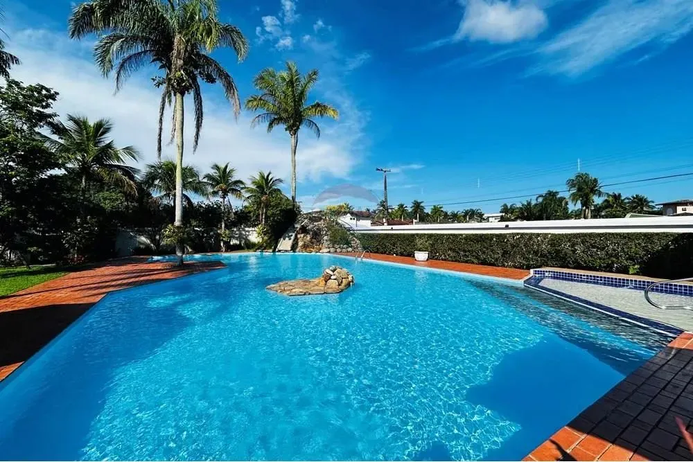 Casa à Venda - Condomínio Jardim Acapulco - Guarujá - SP