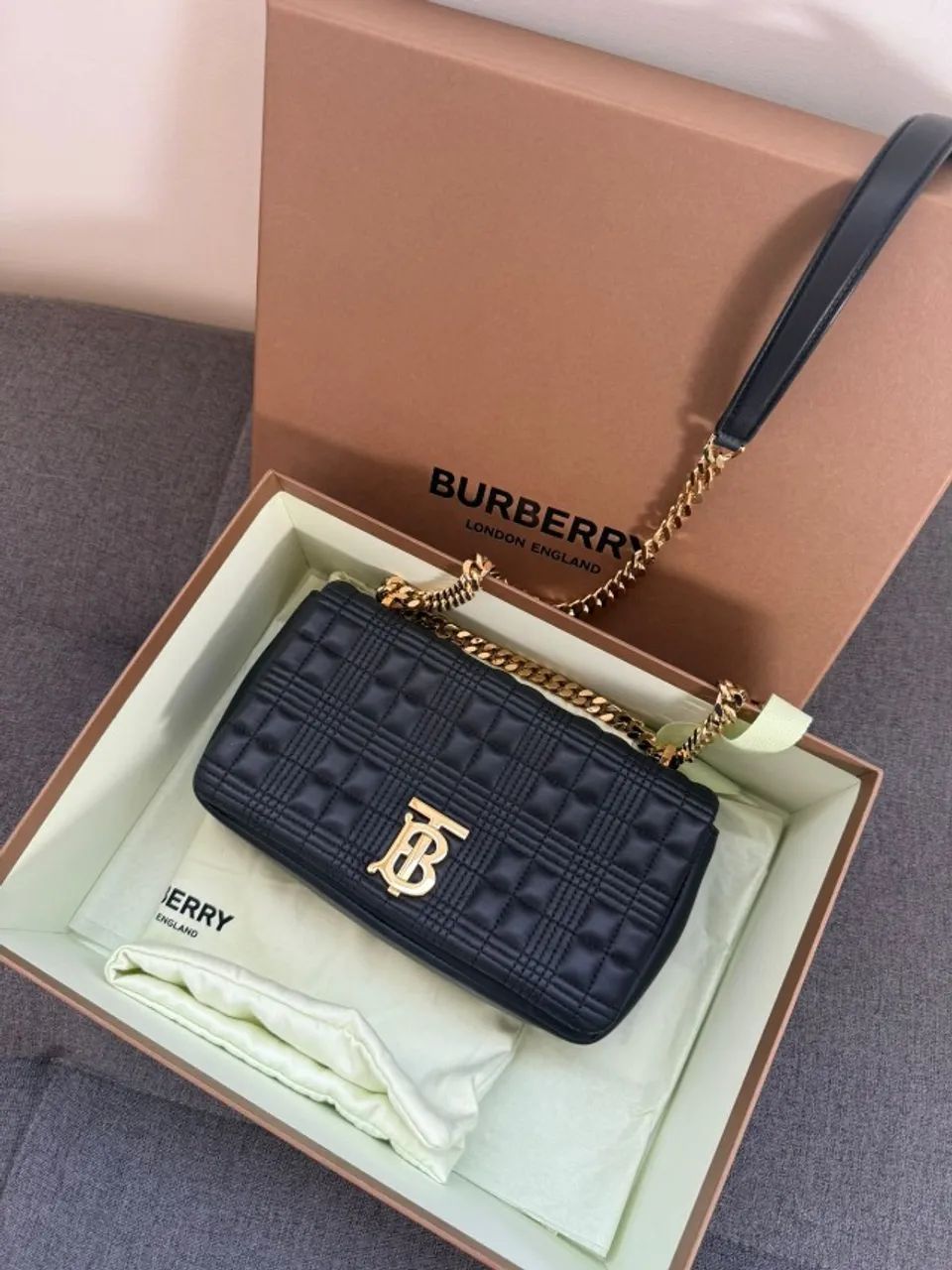 BOLSA BURBERRY LOLA MÉDIA PRETA Bolsas, malas e mochilas Bom