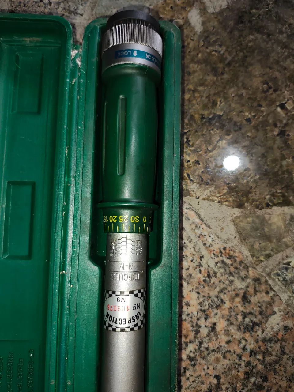Torquímetro de Estalo com Encaixe de 1/2" 70-350NM ST96304SC - SATA - Foto 2