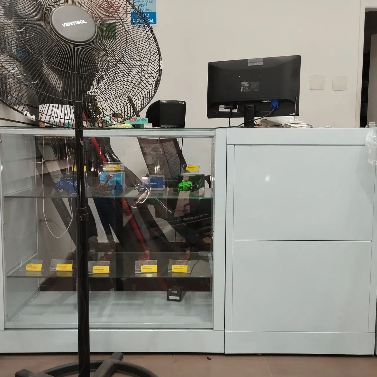 Conjunto de balcão para loja - Marca Dinamisan Modulados