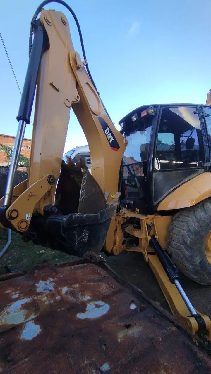 CAT 416E ANO 2014  - Foto 4