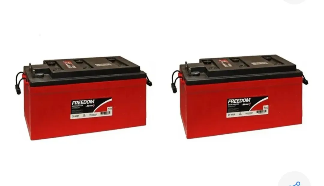 2 Baterias freedon 240 Ah DF4100 1 mês de uso
