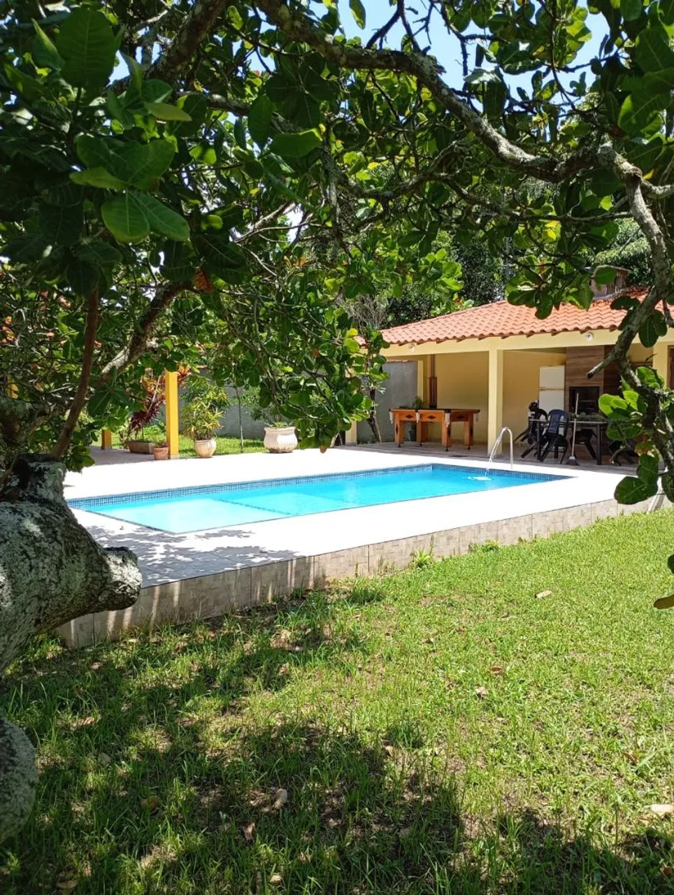 Casa de Temporada e festa com piscina e churrasqueira 