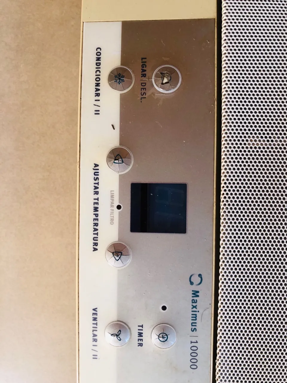 Ar Condicionado Maximus 10000 - Com controle Remoto
