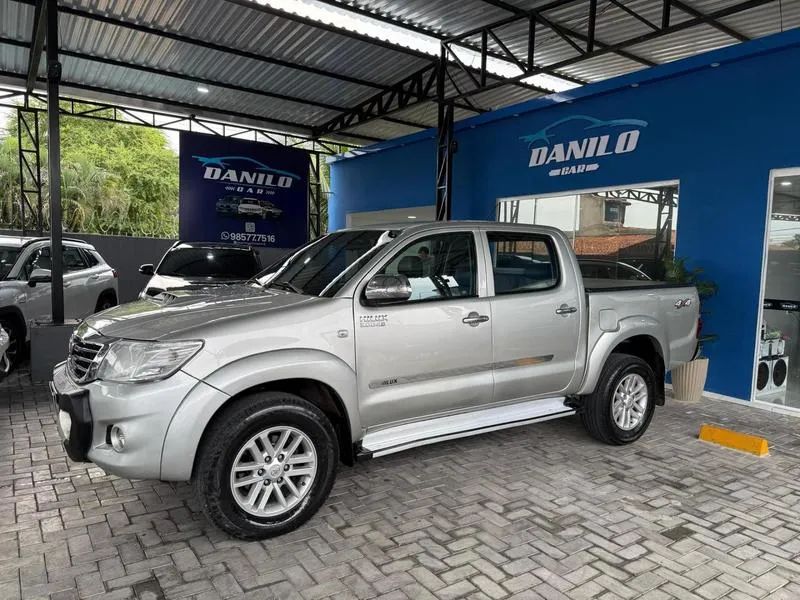 TOYOTA HILUX CD4X4 SRV 2012