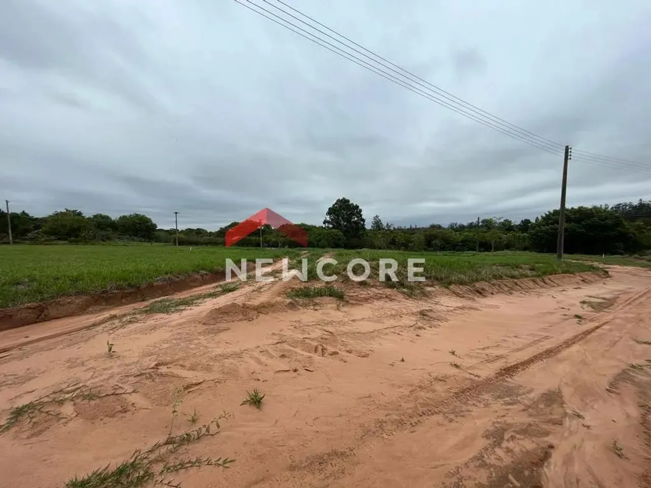Lote em condomínio em LL11 e GP GIa - Santa Barbara Resort Residence - Águas de Santa Bárb