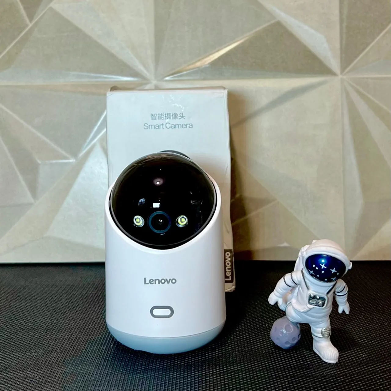 Câmera de Vigilância Interna Lenovo