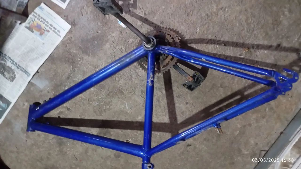 Quadro de Bicicleta Aro 26 reto com poucos detalhes  - Foto 2