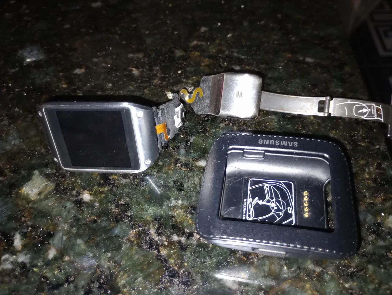 Galaxy gear pra retirada de peças  - Foto 2
