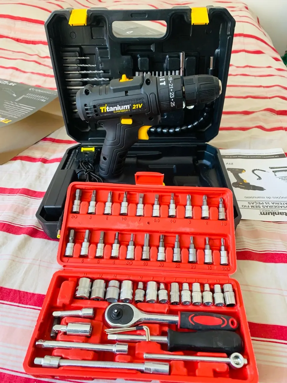Furadeira/Parafusadeira Titanium 21V com Kit Completo