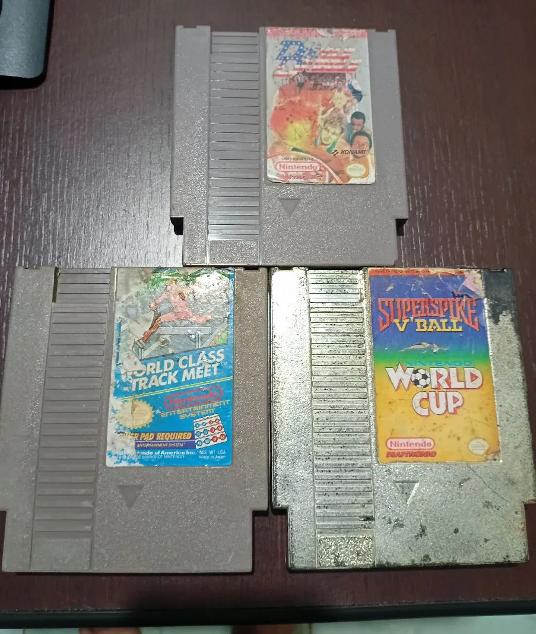 Lote de três Jogos de NES originais: Track Meet, Superspike e Outros