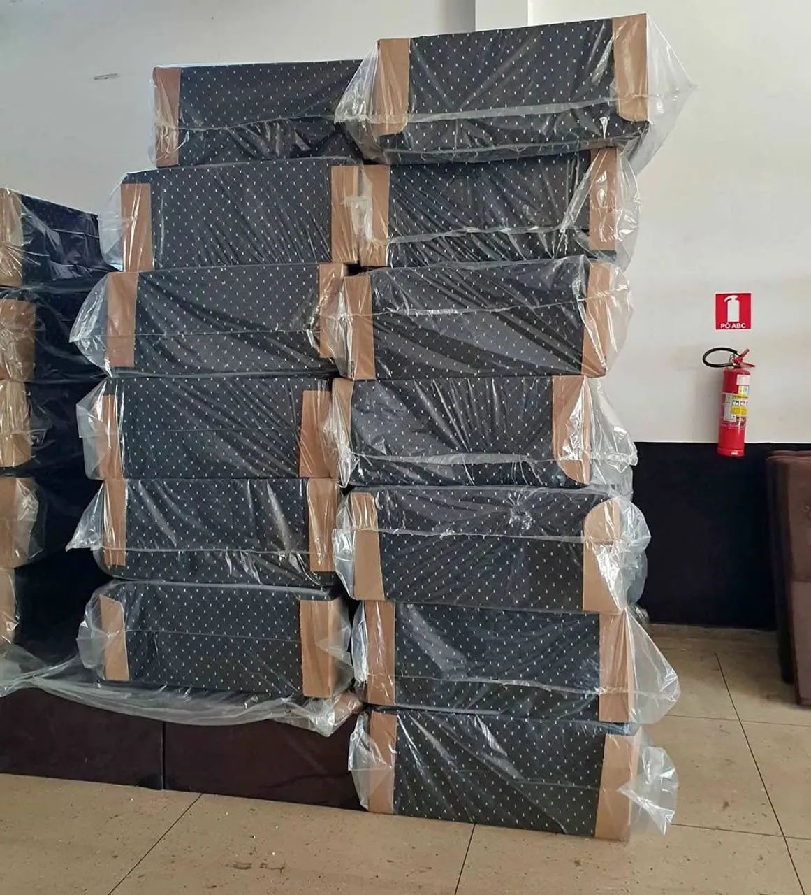  Cama box com Colchoes acoplados embalados