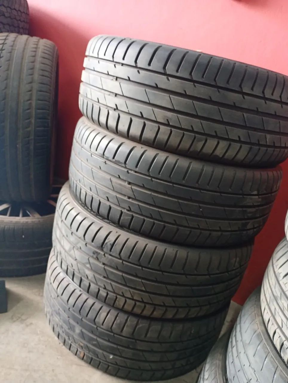 Jogo de Rodas com Pneus 225/40 R18 - Foto 2