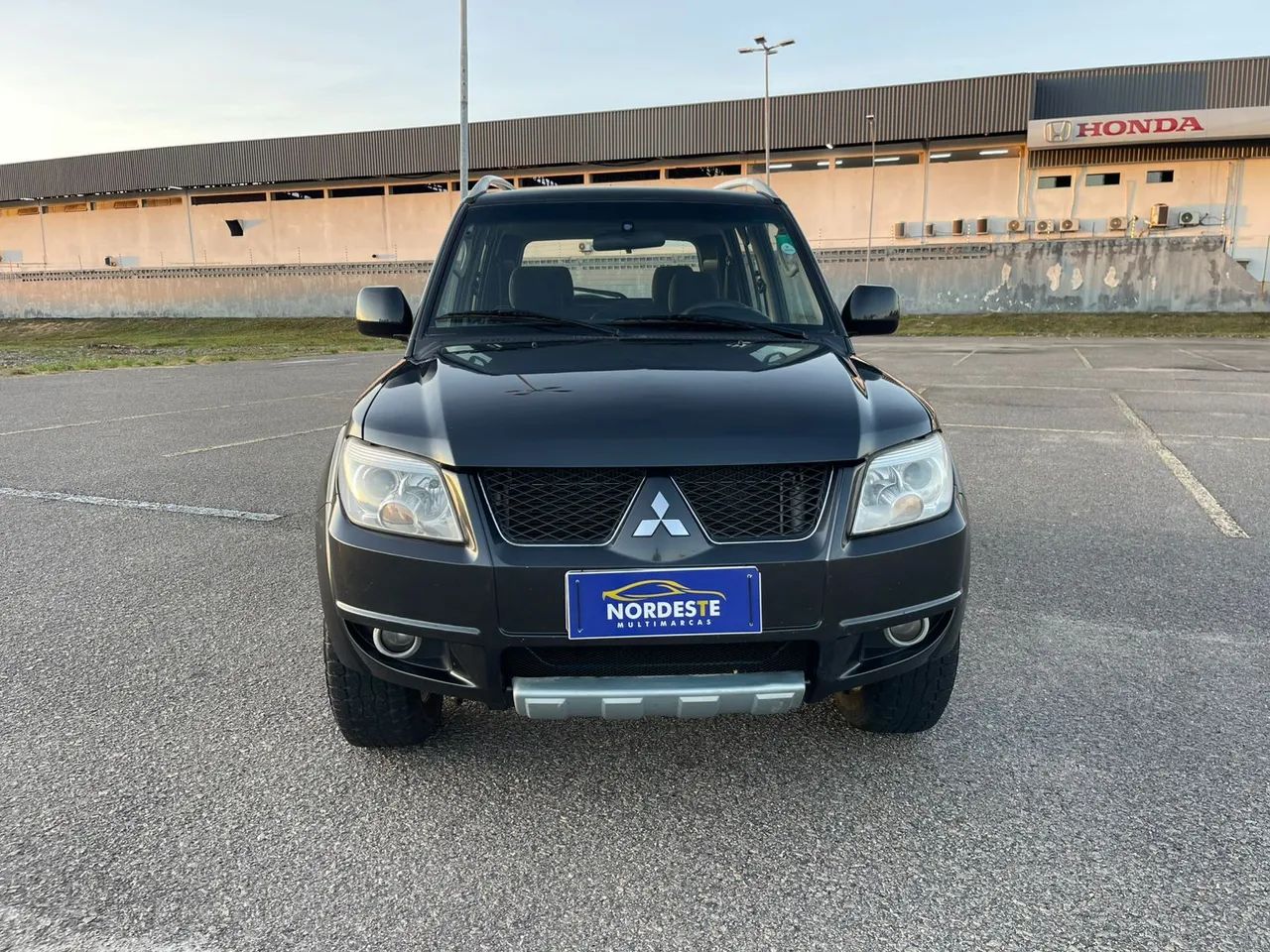 Mitsubishi TR4 2011 4x4 carro impecável !!! - Foto 2