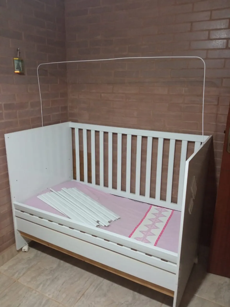 Berço Americano 3 em 1 + Colchão + Travesseiro anti-refluxo + cortinado + lençóis