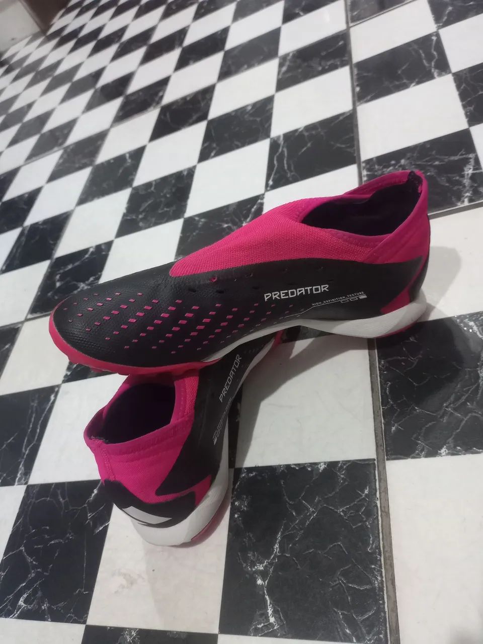 Chuteira Adidas Society Predator