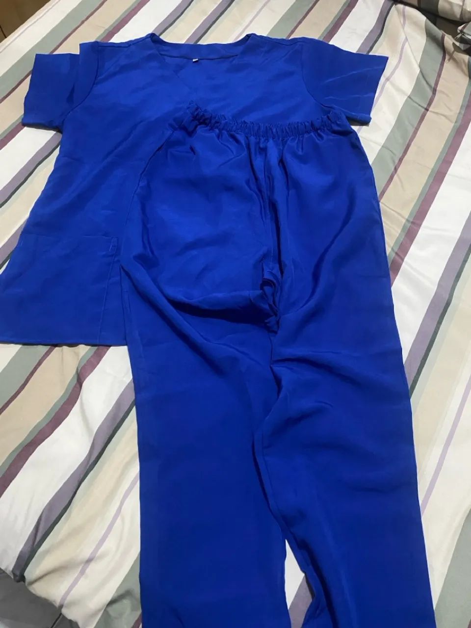 Conjunto scrubs de Uniforme Azul Royal - Novo