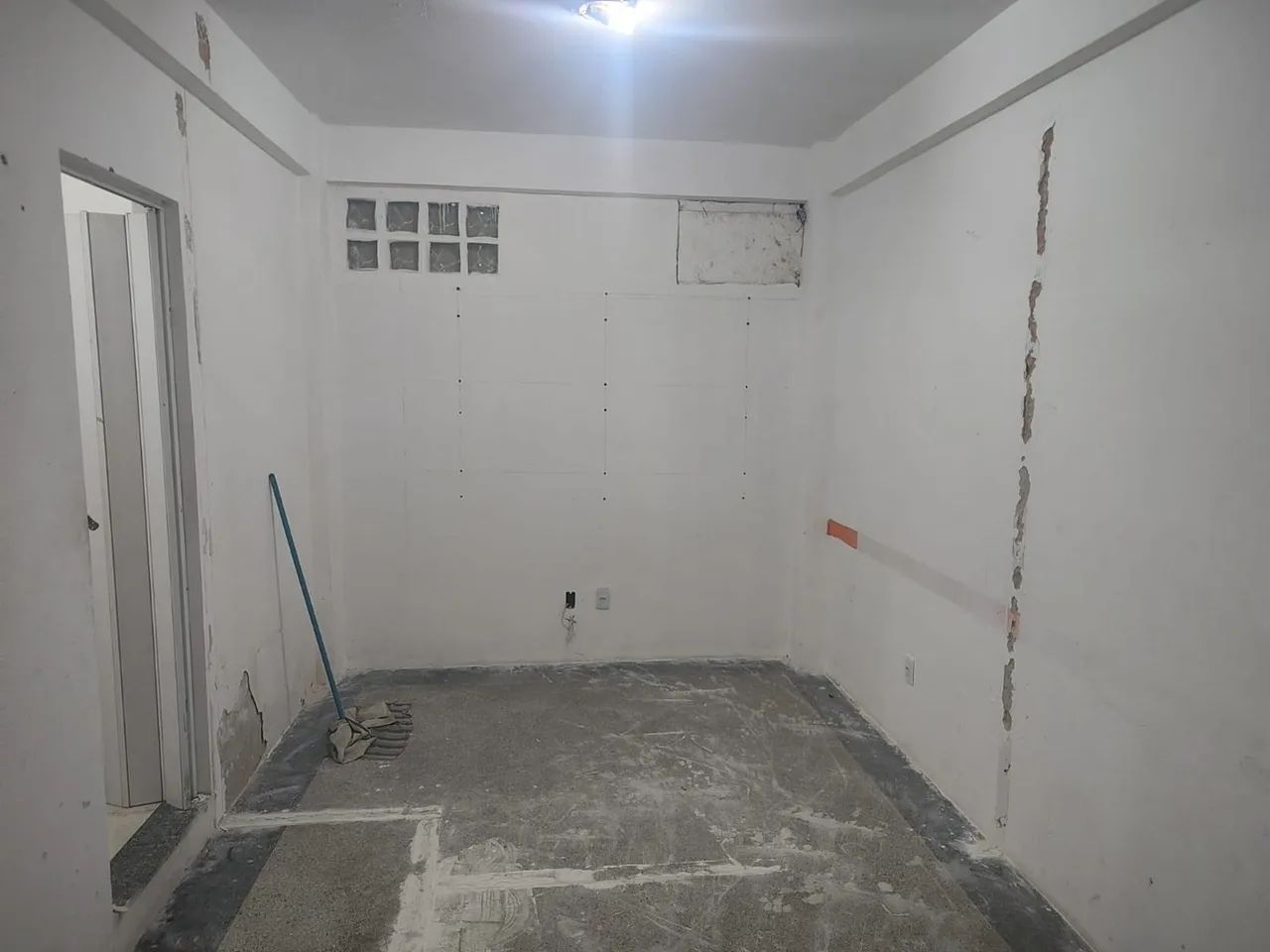 Alugo sala comercial ( centro) - Foto 6