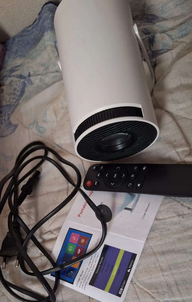 Projetor Portátil - Ideal para Streaming!
