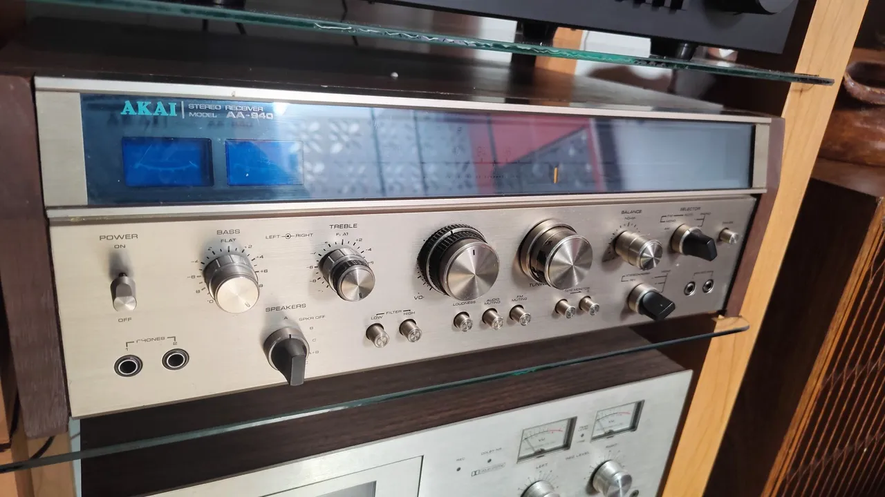 Receiver Akai AA-940 Vintage