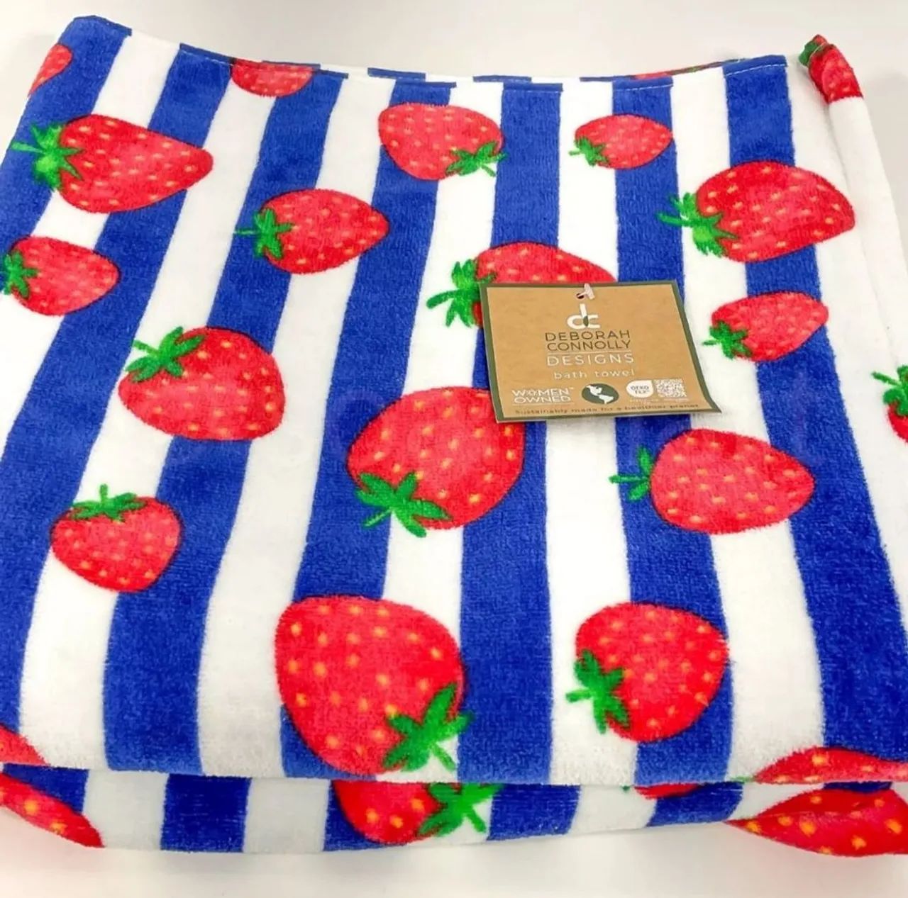 Toalha de Banho com Estampa de Morangos - 100% Algodão