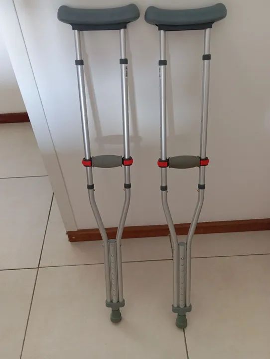 Par de Muletas Alumínio 