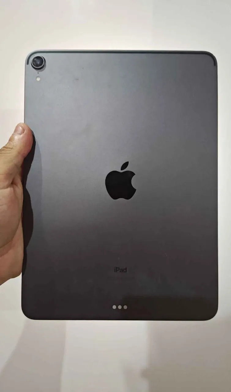 レンタル] Apple iPad Pro 11インチ 2018年モデル Wi-Fi 64GB