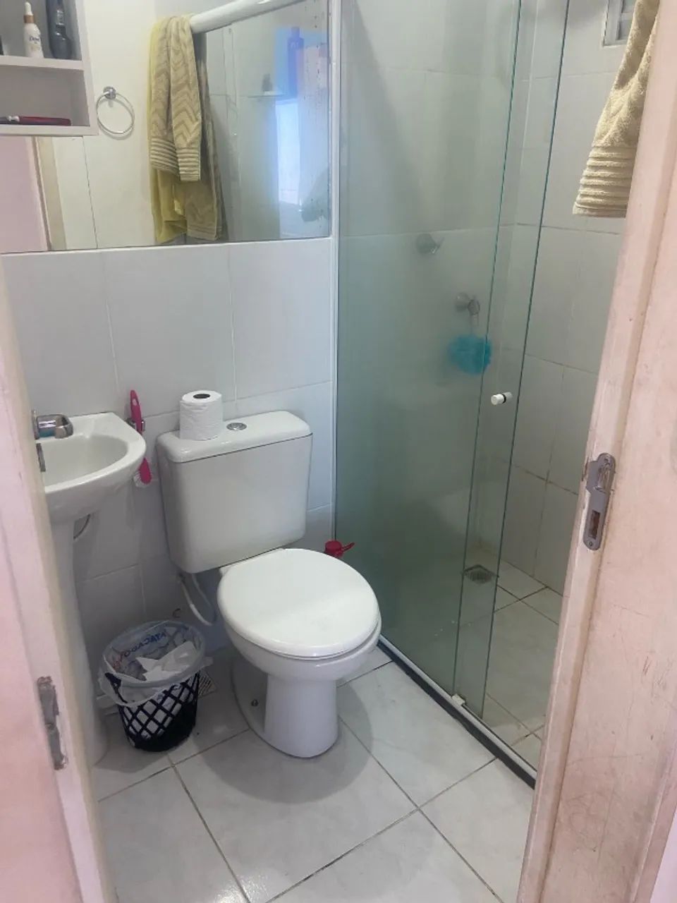 Alugo quarto em apartamento na serra apenas pra mulher  - Foto 3