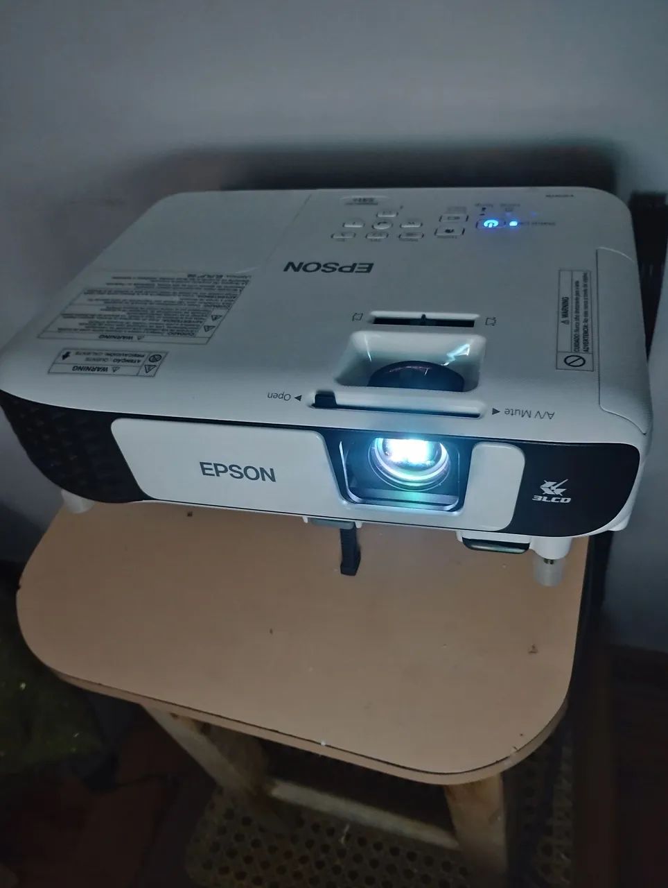 Projetor Epson S 41+ Power Lite 3LCD - Alta Qualidade de Imagem