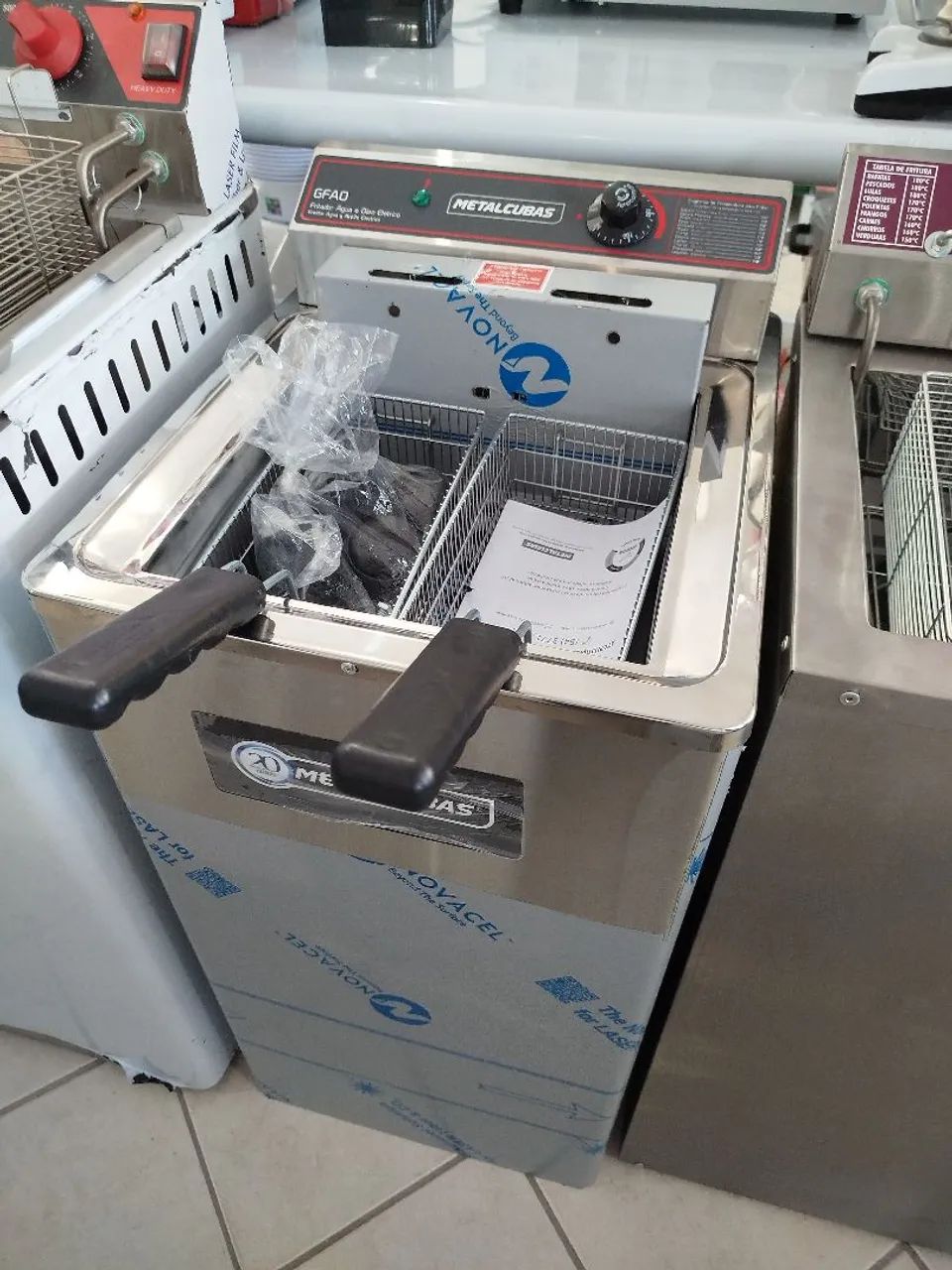 R1 Fritadeira 18lts água e óleo 5500W Metalcubas