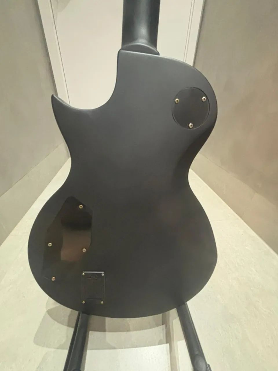 Guitarra Savage 4 Forza (Cópia ESP LTD EC1000) - Foto 3