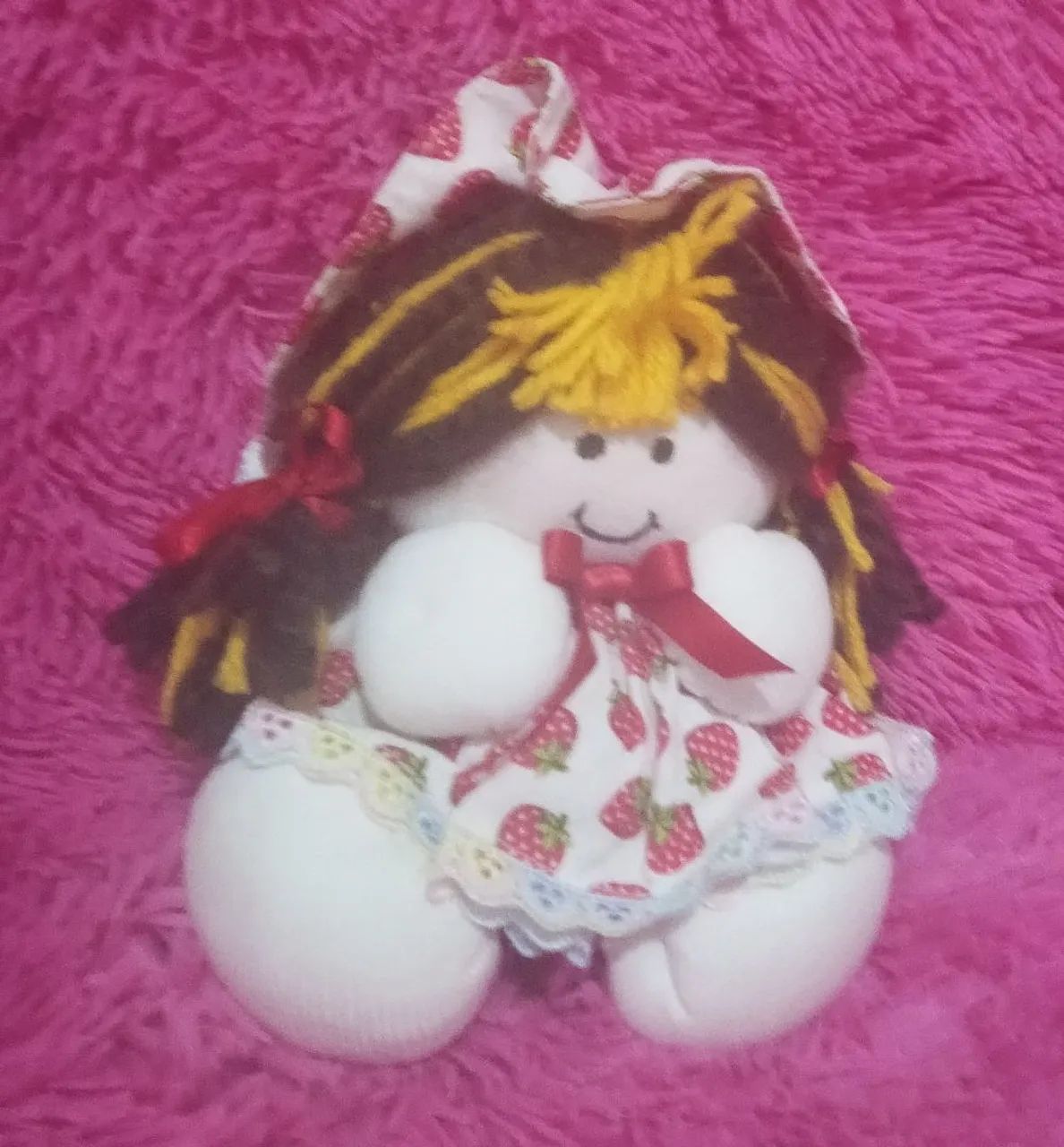 Boneca Artesanal Moranguinho  - Foto 4