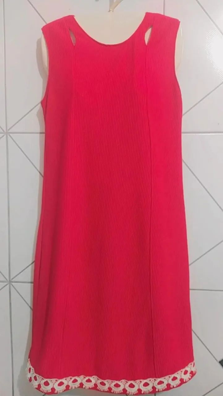 Vestido pink com Detalhes em Renda