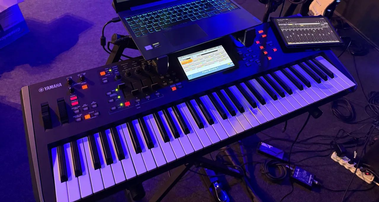 Teclado Yamaha Modx 6