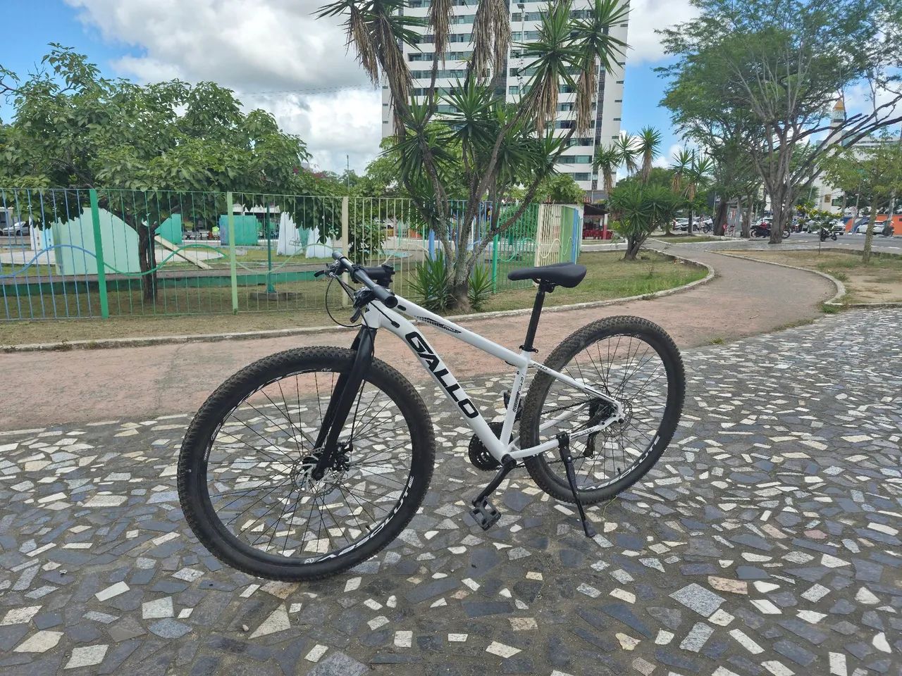 Bicicleta seminova aro 29 - Foto 3