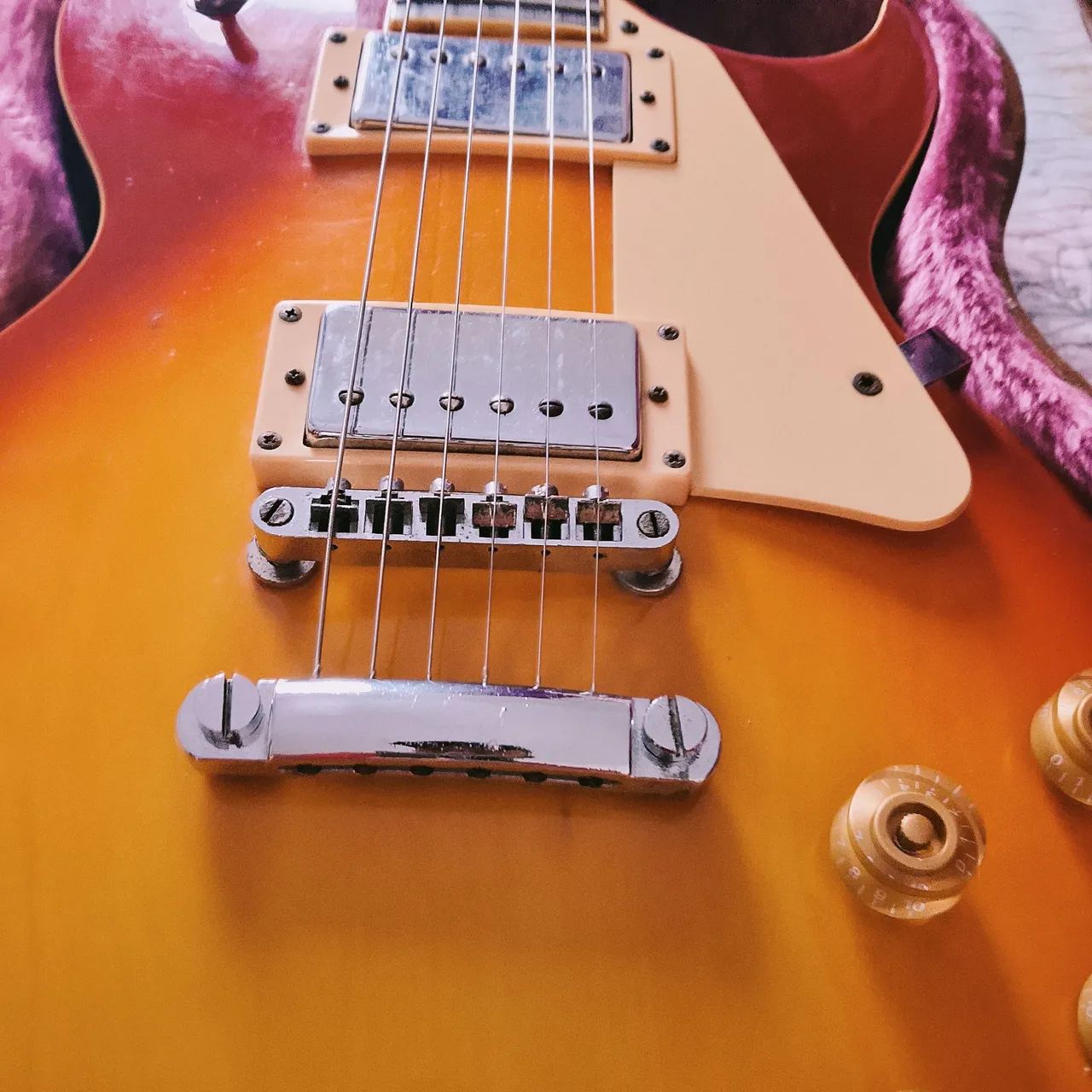 Guitarra e pedaleira  - Foto 4