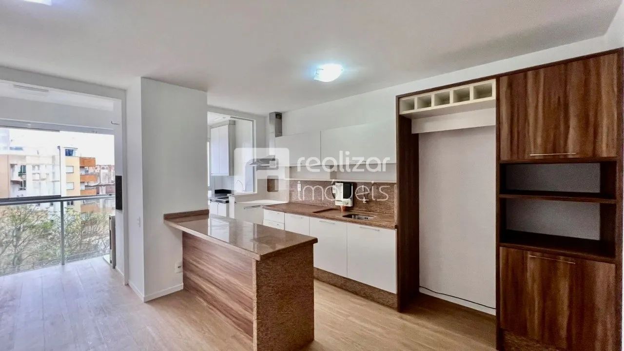 Apartamento 3 quartos no bairro Capoeiras Florianópolis