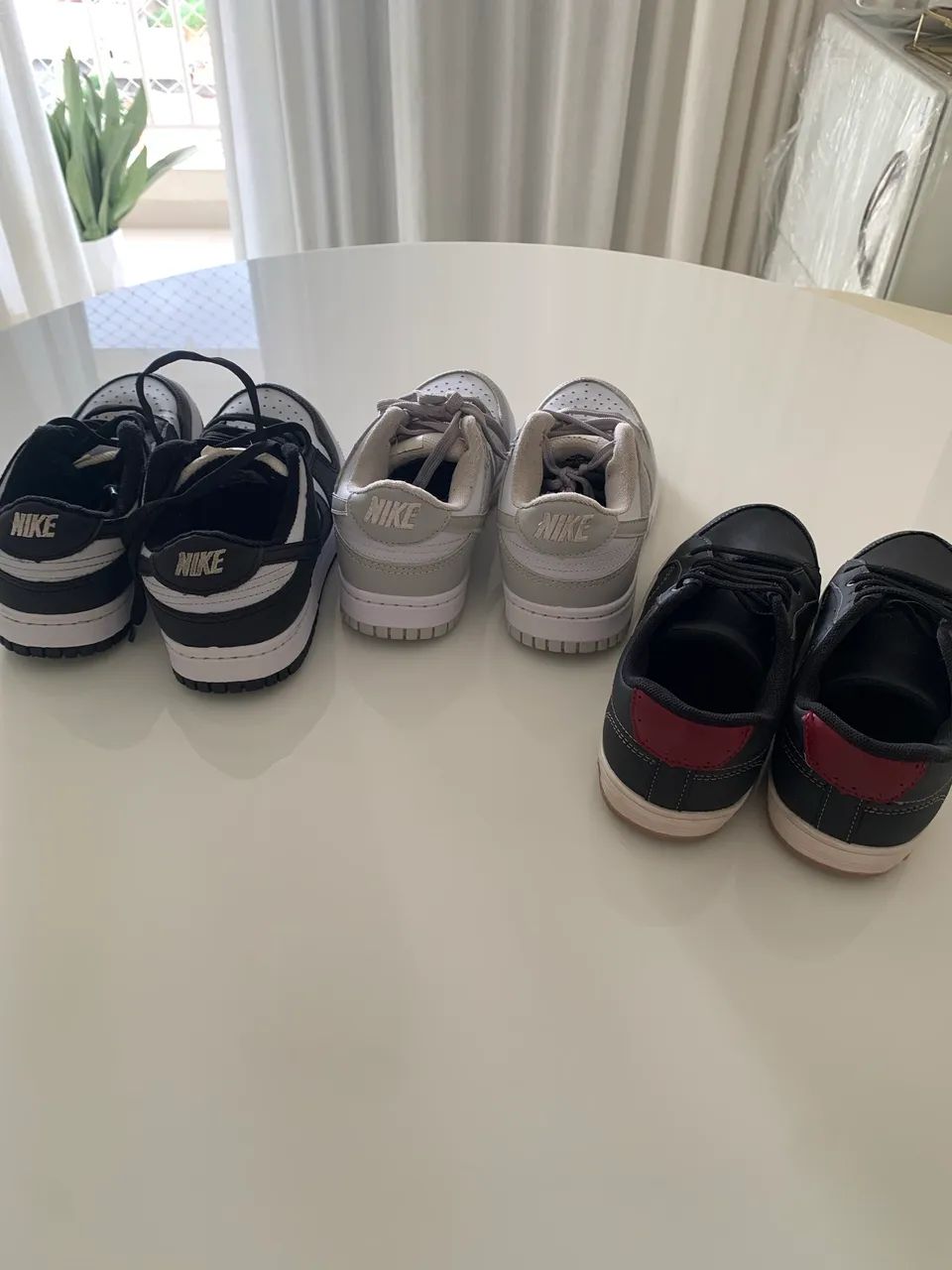 Tênis infantil 50 reais cada tênis (Nike numeração 36 e o outro numeração 35) - Foto 2