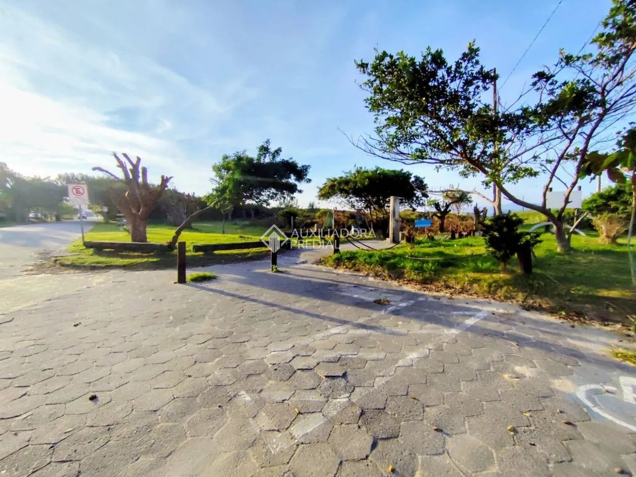 LOTE EM ÁREA NOBRE NA Praia da Pinheira - Foto 2
