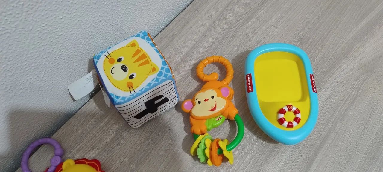 Lote brinquedos Bebê - Foto 2