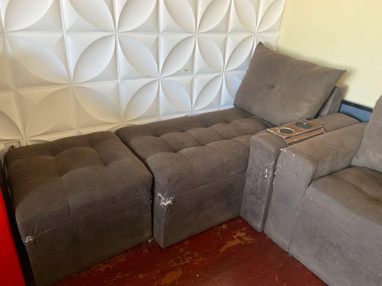 350,00 - SOFÁ PRA LEVAR LOGO - Foto 2
