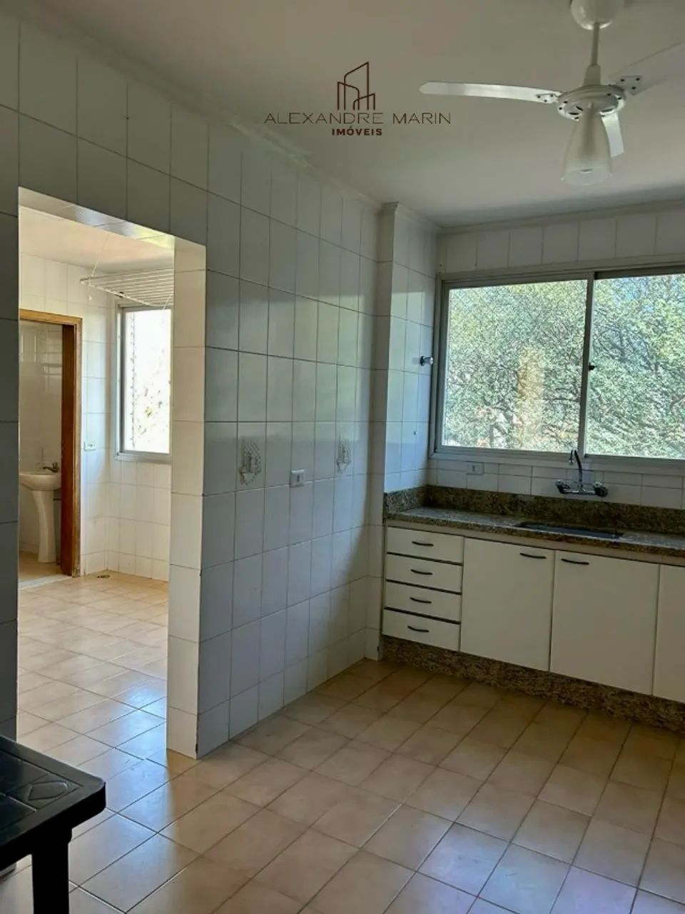 ALUGUEL Apartamento de 3 quartos (1 suíte) com sacada na Zona 7 - Foto 3