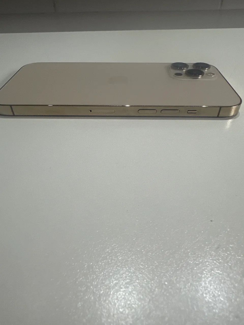 Vendo  iPhone 12 Pro Max  dourado bem conservado   - Foto 4