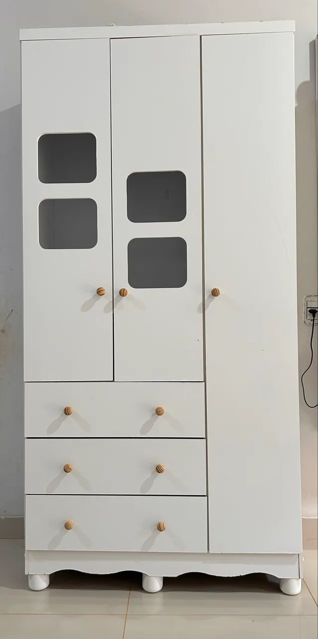 Guarda roupa + cômoda infantil 