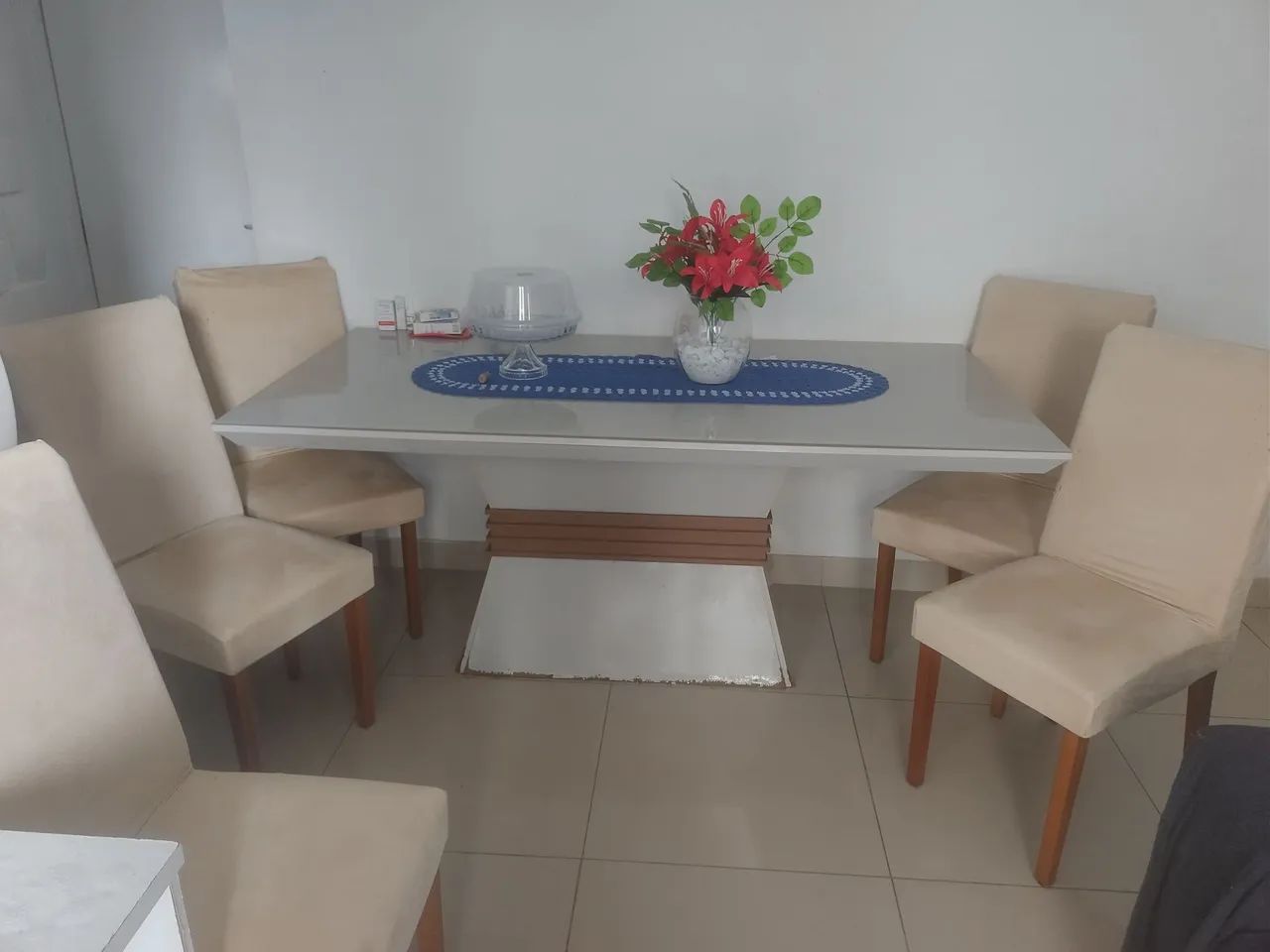 Mesa de Jantar 06 Lugares com Cadeira