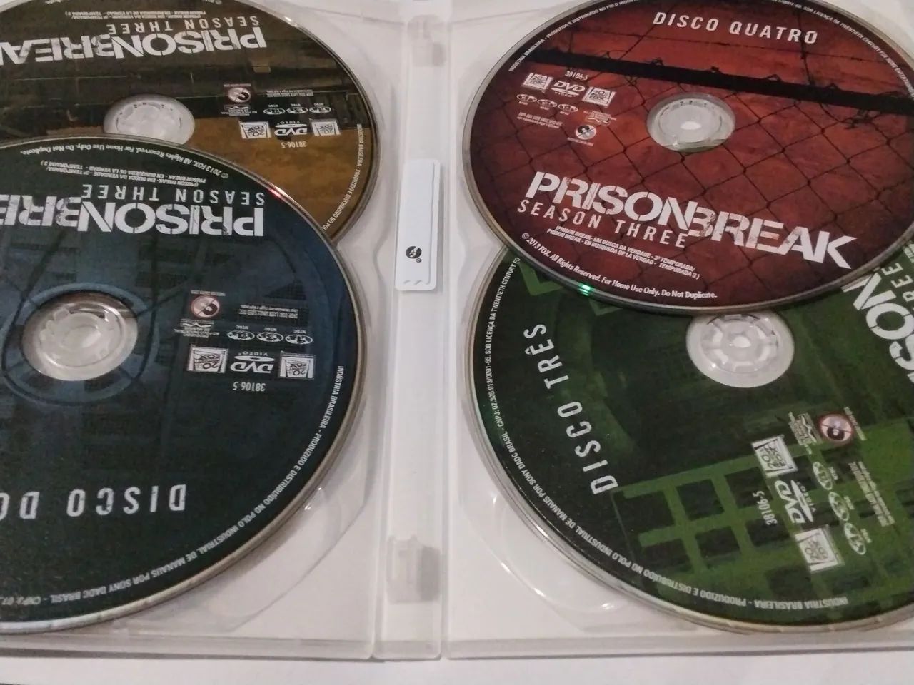 PriSon Break 3° Temporada 4 Discos (Novo) sem uso  - Foto 3