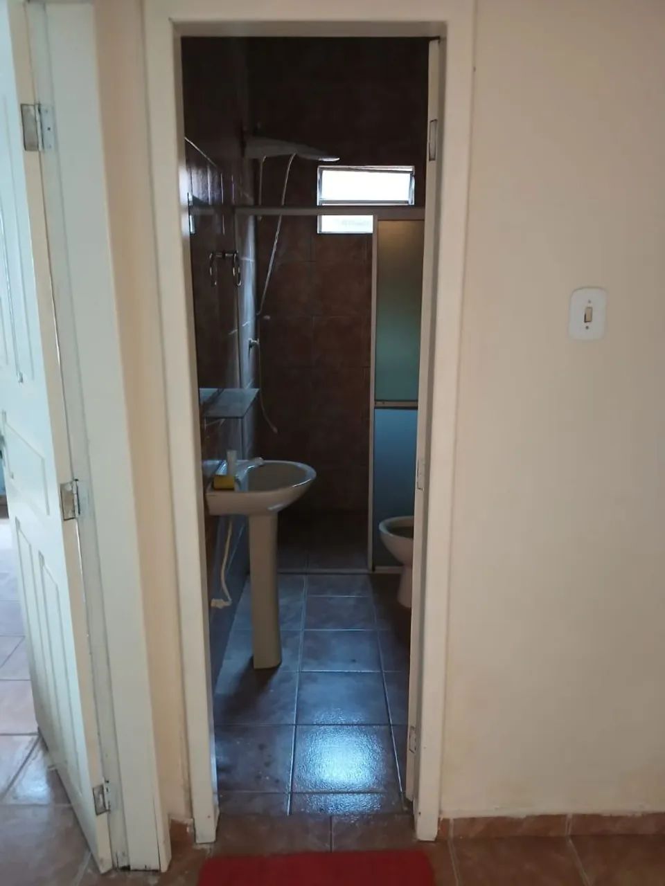 ALUGA-SE CASA BEM AMPLA !  - Foto 5