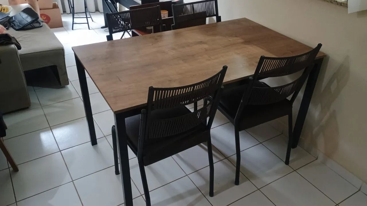 Mesa MDF 4 cadeiras  - Foto 3
