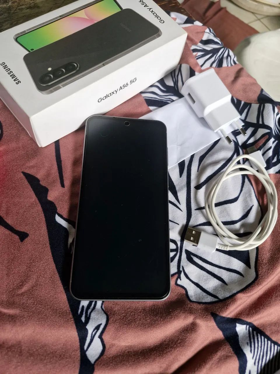 Celular com poco tempo de uso.. completo nota fiscal caixa carregador  - Foto 2