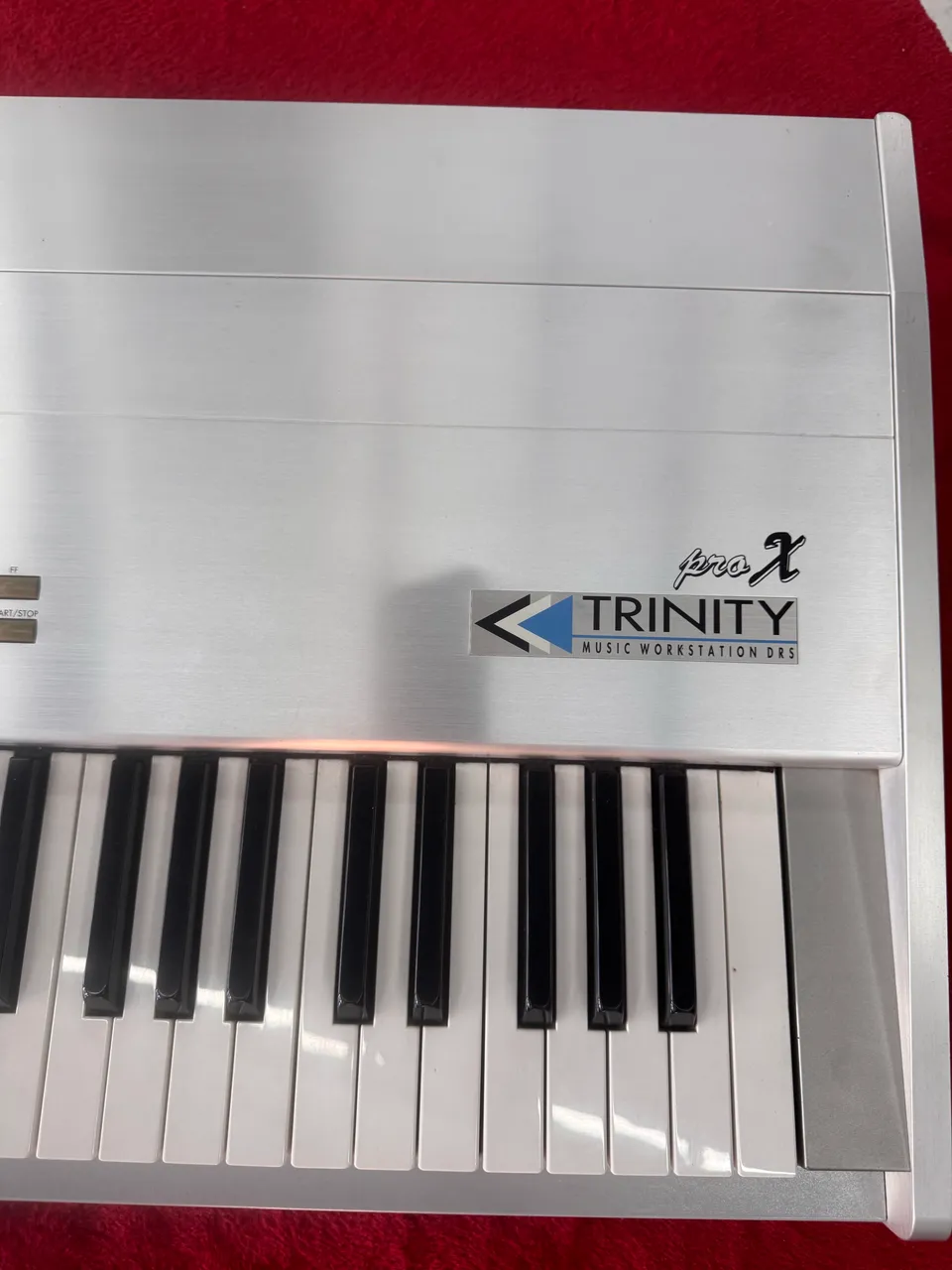 Teclado Sintetizador Korg N364 - Instrumentos musicais - Vila